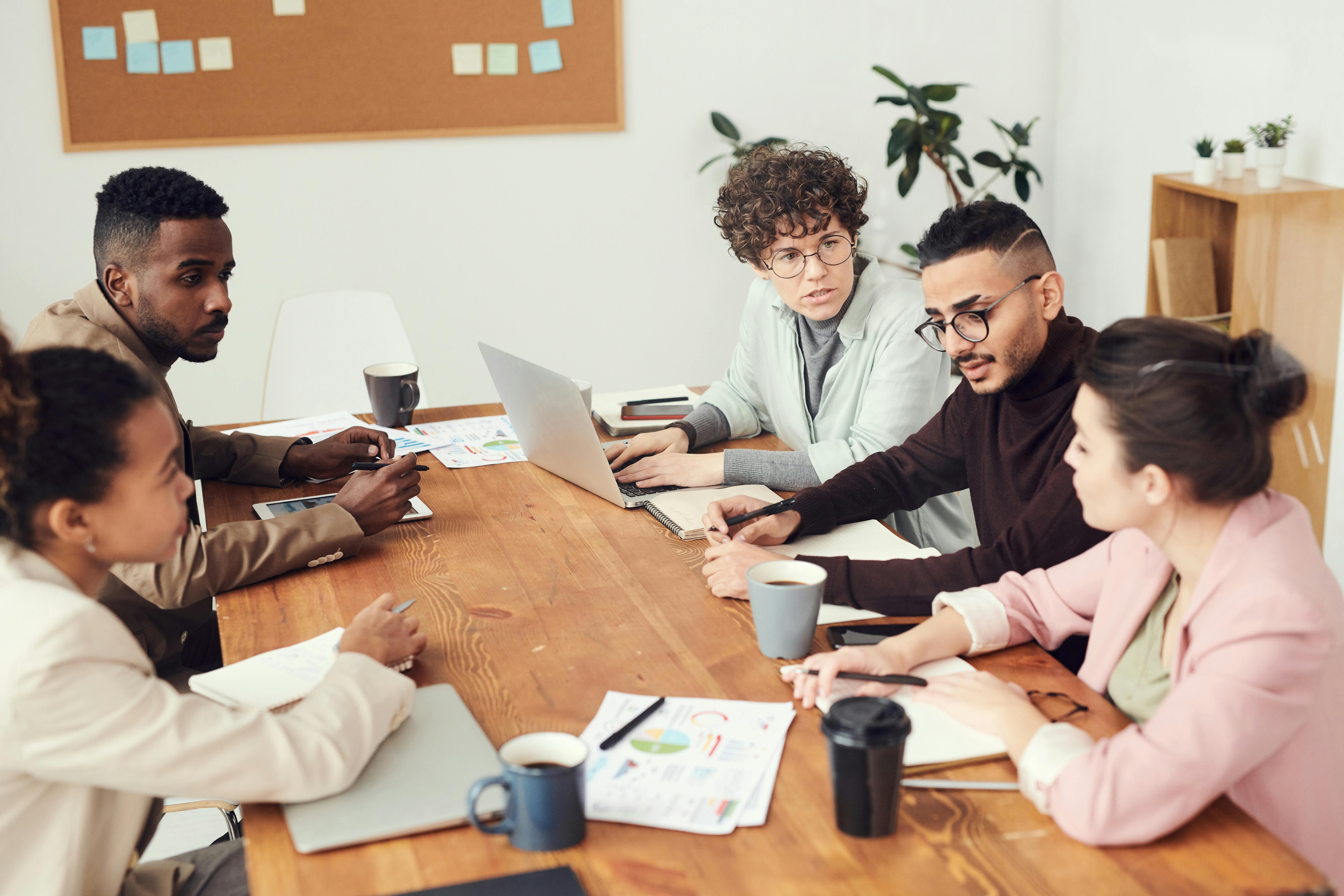 Klyvorax team collaboration in modern office